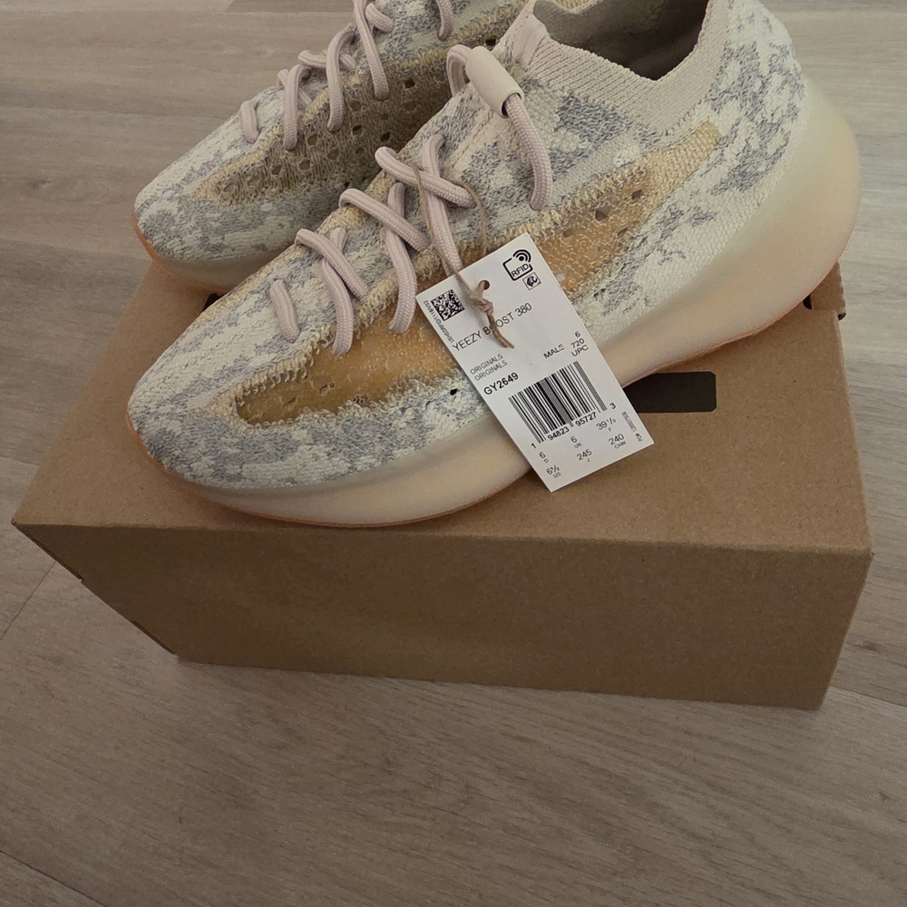 Yeezy 380 Yecoraite Reflective BRAND NEW Deadstock